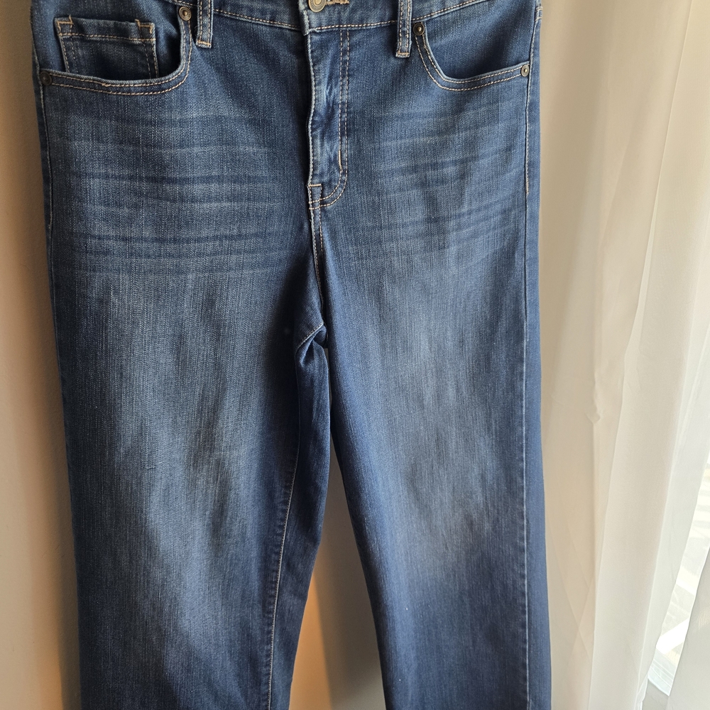 Stylish Blue Wide Leg Crop Jeans